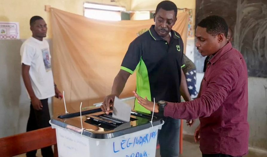 En 2009 – Site officiel des élections présidentielles 2009 pour le compte du Ministère desTélécommunications de la Poste et de l’Economie Numérique.