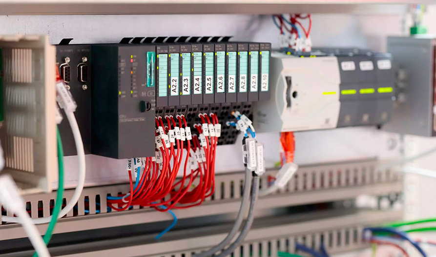 En 2010 – Licence STS via CAT (Connect Africa Technologies) pour la standardisation / normes et protocoles électriques.