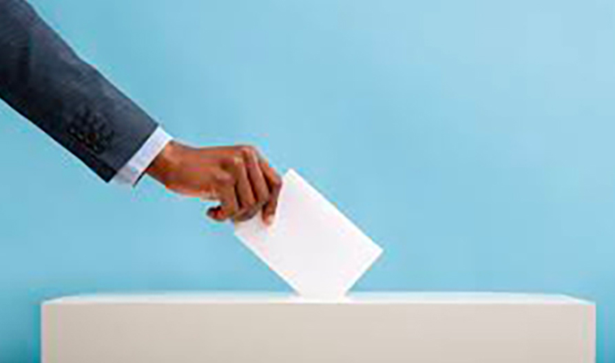 En 2005 – SIMone : Plateforme embarquant des données biométriques au profit du processus électoral.